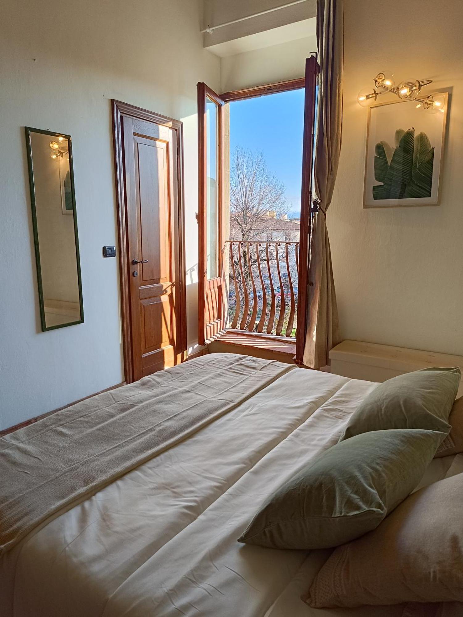 Florence Castle Apartment 2 Bedrooms, 2 Bathrooms Dış mekan fotoğraf